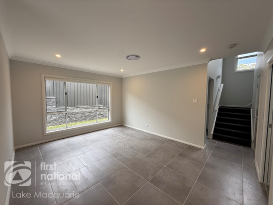 9 Fig Crescent, Edgeworth NSW 2285 - Apartment For Rent | Domain - Photo 1