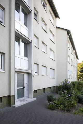 Schicke 3 Zimmerwohnung mit Balkon und Tageslichtbad - Foto 3