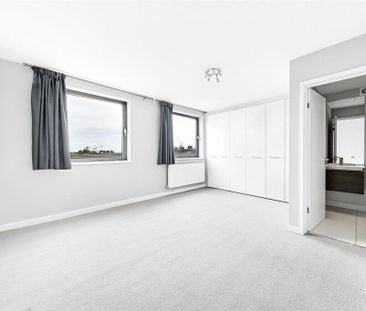 Meadowbank, Primrose Hill, London, NW3 3AY - Photo 5