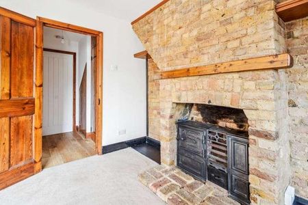 Oxford Road, Gerrards Cross, SL9 - Photo 2