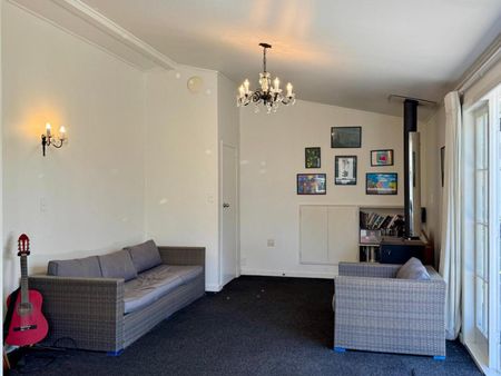 Private family home with pool in Havelock North - Photo 5