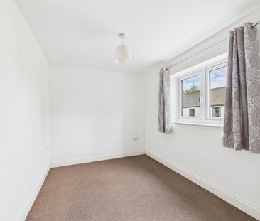 2 BED Flat To rent - Photo 1