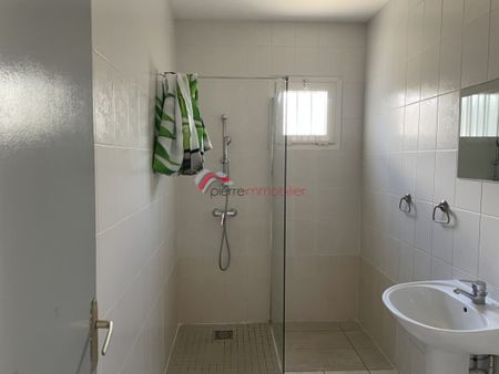 Location Maison 4 pièces 91m² ST PIERRE 97410 - Photo 3