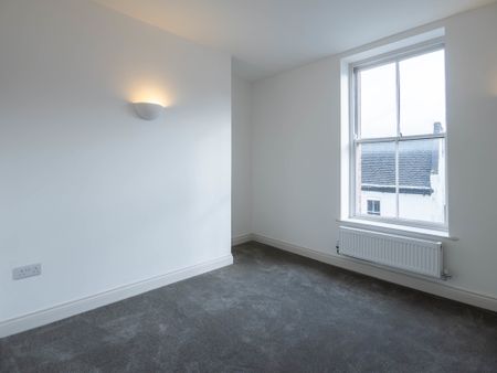 2 bedroom apartment to let - Photo 3