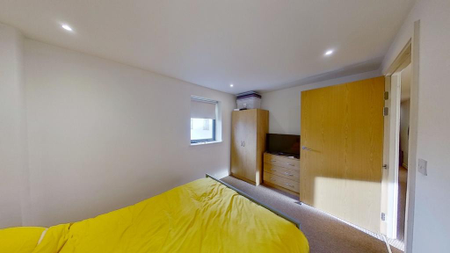 2 bedroom flat to rent - Photo 3