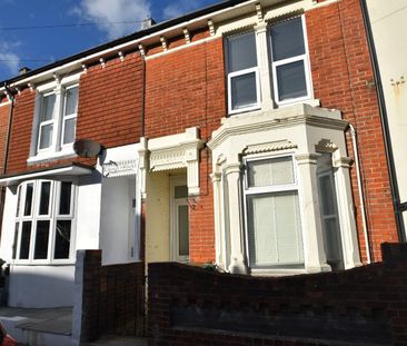 4 bedroom terraced house to rent - Photo 5