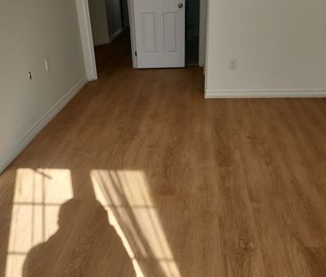 For Lease - 7 Village Gate Drive, Wasaga Beach, Ontario - Photo 2