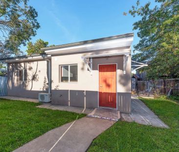 Charming One-Bedroom Granny Flat in Quiet, Convenient Location - Photo 4