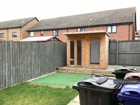 3 bedroom terraced house to rent - Photo 2