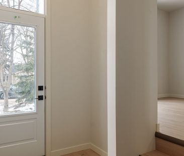 106 Renfrew - Photo 6