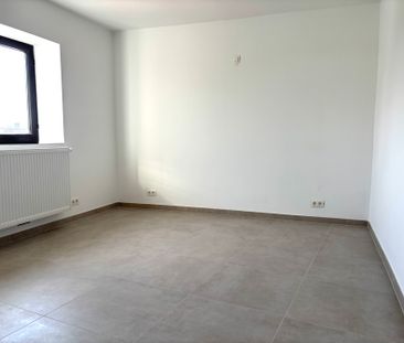 Duplex - te huur - 7110 La Louvière Houdeng-Goegnies - 850 € - Photo 4
