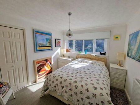 Detached house to rent on - Photo 4