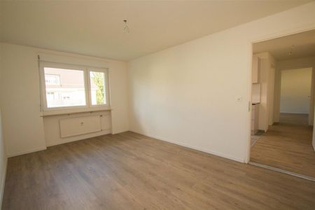 Charmante 2-Zimmer-Wohnung mit Balkon & Gartenmitbenutzung Reinac - Photo 2