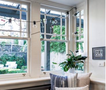 Hawthorn East - Photo 1