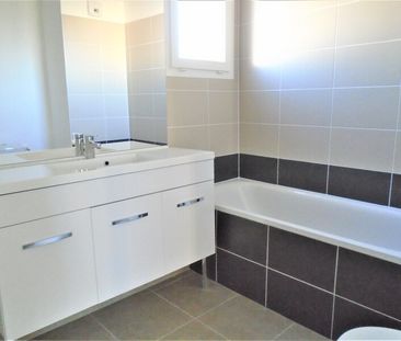 Location Maison 4 pièces 73m² CARPENTRAS 84200 - Photo 3