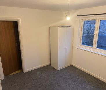 5 Bed Detached House, Park Hill Road, CR0 - Photo 6