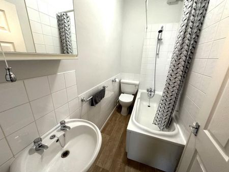 1 bedroom flat to rent - Photo 5