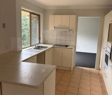 Spacious Family Home in Boondall - Photo 1