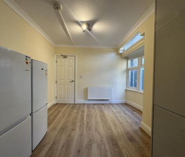 7 bedroom terraced house to rent - Photo 1
