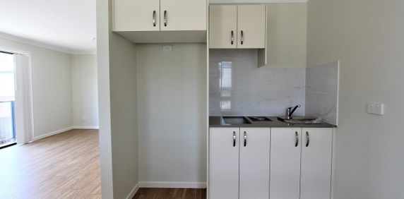 Stylish, Low-Maintenance Home in Prime Austral Location - Photo 2