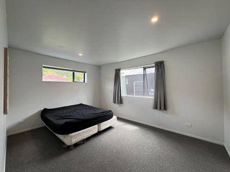 Wainuiomata 3 Bedrooms - Photo 4