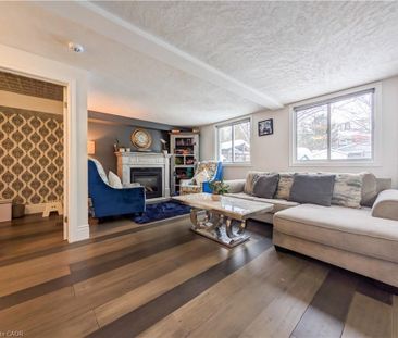 For Lease - 39 Endeavour Drive, Cambridge, Ontario - Photo 2