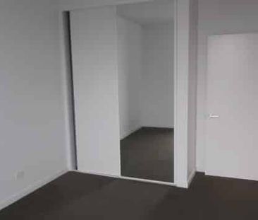 Near New Luxury Apartment - Photo 4