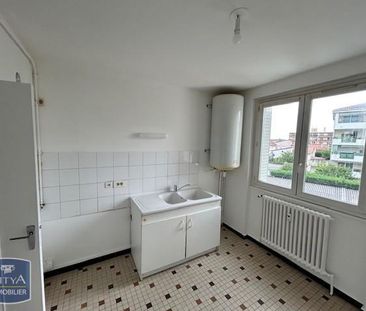 Location Appartement 4 pièces 69m² VILLEFRANCHE SUR SAONE 69400 - Photo 5