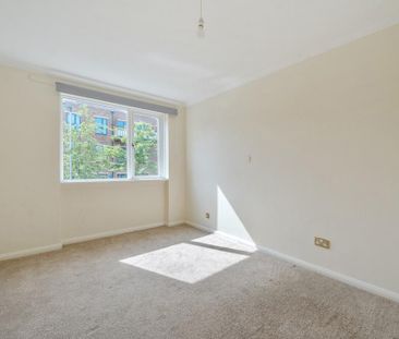 3 bedroom end of terrace house to rent - Photo 6