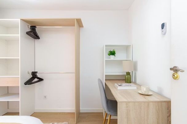 Calle de la Amnistía, Madrid, Community of Madrid 28013 - Photo 1