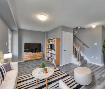 For Lease - 487 Rossland Road, Ajax, Ontario - Photo 4