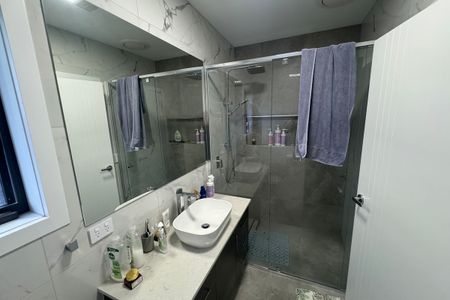 2 BEDROOM TOWNHOUSE! - Photo 5