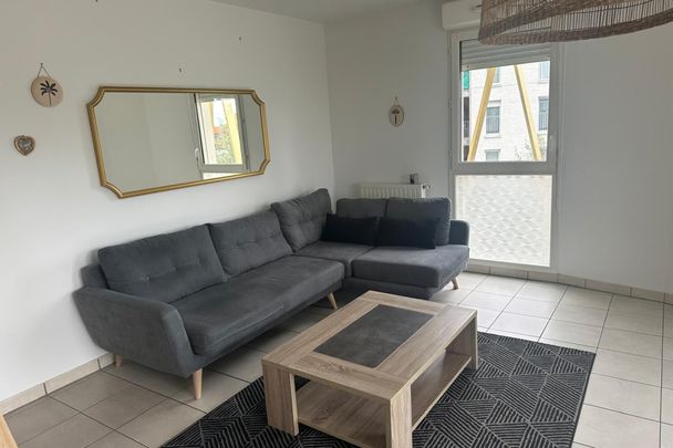 À louer Superbe T4 meublé de 82,55 m2 avec terrasse Rési - Photo 1