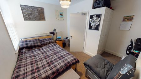 5 bedroom terraced house to rent - Photo 3