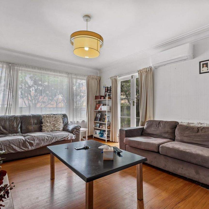 Family house at Taikata - Photo 1