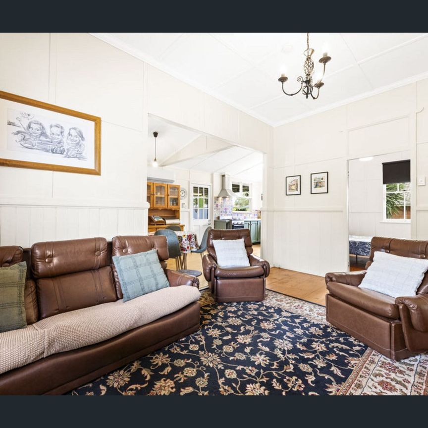 Charming & Spacious Home in Prime South Toowoomba Location - Photo 1