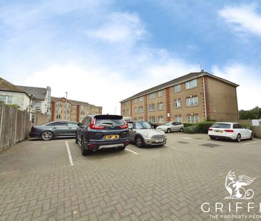 Queensland Court, Dock Road, Tilbury, RM18 - Photo 6