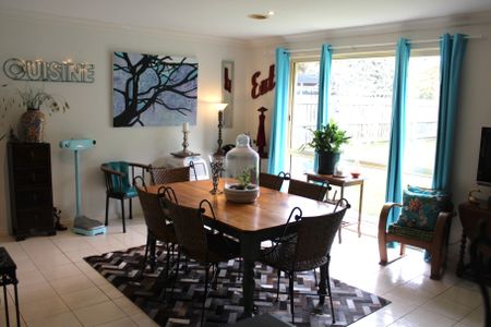 South Morang - Photo 5