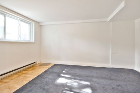 2127 Rue Montgomery, H2K 2R7, H2K 2R7, Montréal - Photo 2