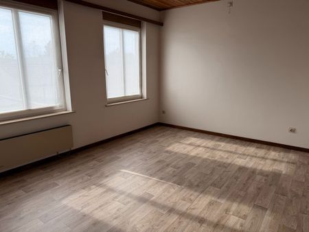 Huis met garage in centrum Haasdonk - Photo 2