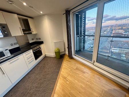 Room in a Shared Flat, Ilford, IG1 - Photo 4