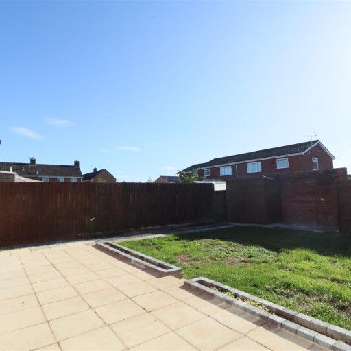Harvard Avenue, Honeybourne, Evesham - Photo 1