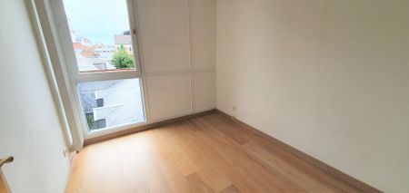 Location Appartement 3 pièces 89m² LILLE 59800 - Photo 5