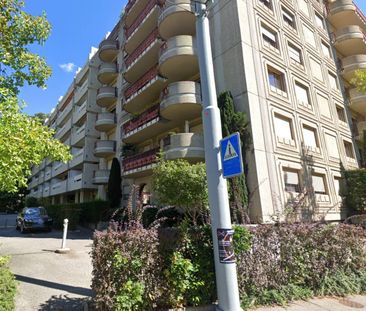 Bel appartement rénové de 3 pièces dans le quartier de Champel - Photo 1