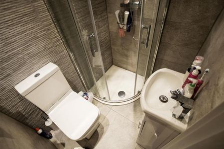 6 bedroom house to rent - Photo 5