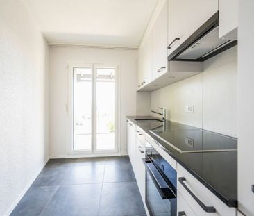 Bel appartement entièrement rénové de 3.5 pièces avec balcon - Foto 1