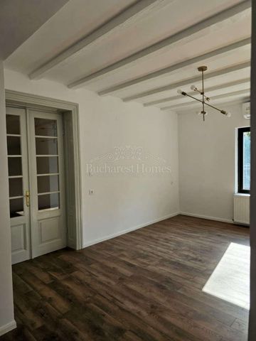 Cute as Pie Four Bedroom Little Home with Garden - Floreasca - Fotografie 3