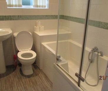 2 bedroom semi-detached house to rent - Photo 6