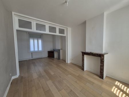 Location Maison 4 pièces 112m² LENS 62300 - Photo 2
