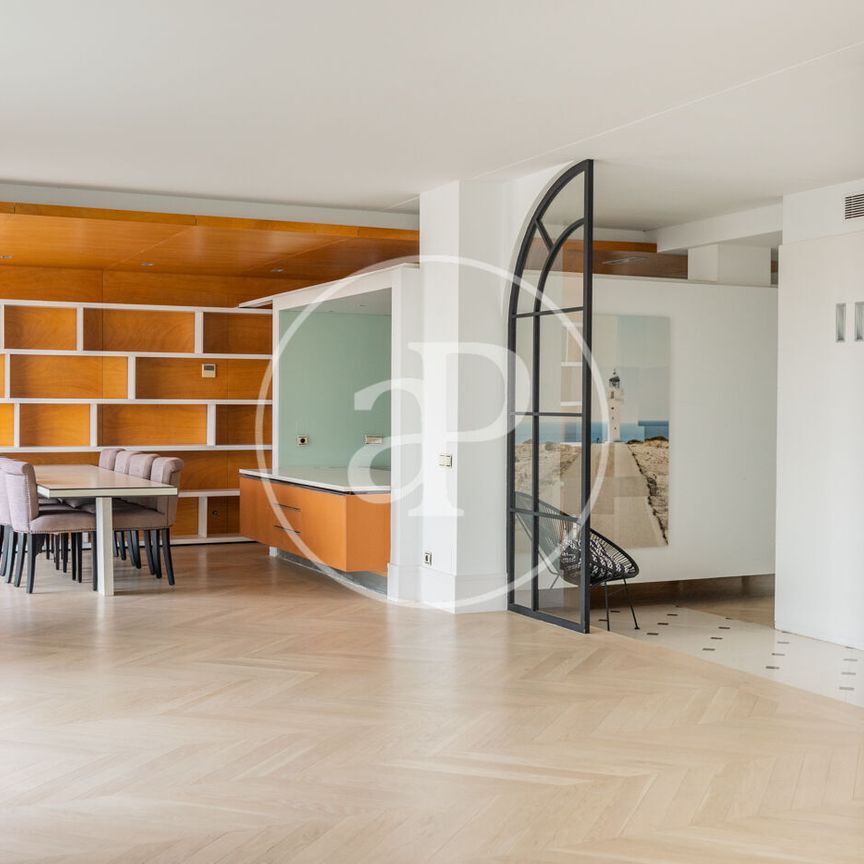 Penthouse for rent in El Viso. - Photo 1